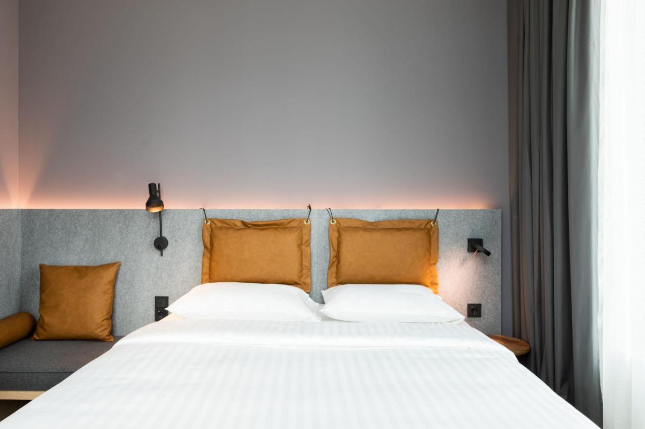 Hotel Moxy Wuerzburg Exterior foto